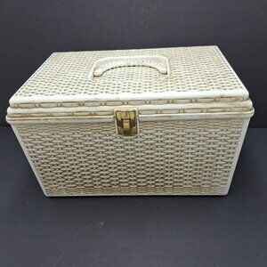 Wilson WIL-HOLD Plastic Wicker Basket Weave Sewing Box & Accessories Made in USA